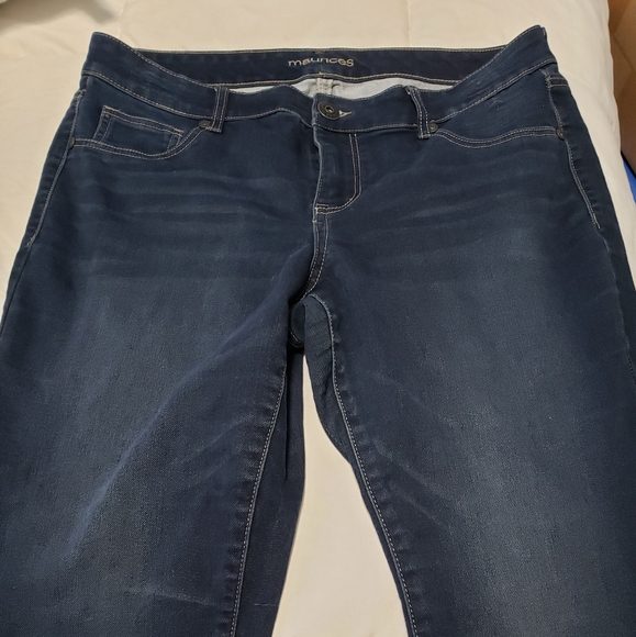 Maurices Jeans Jeggings size 16 petite - Picture 1 of 3